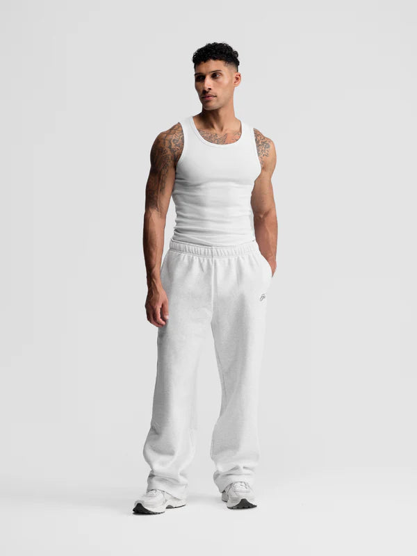 Premium Ultra-Soft Cotton Fitted Tank 3/6